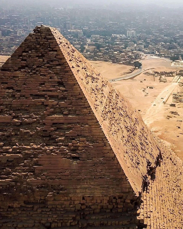 4AE54648-3192-4326-8D57-667EC0734BF3