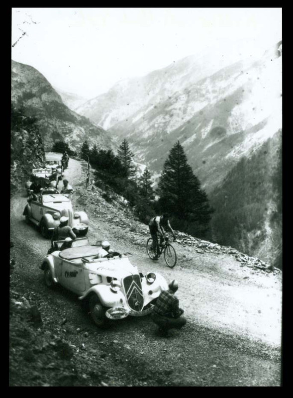 TOUR DE FRANCE