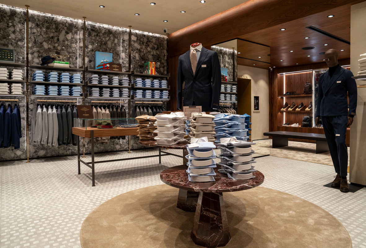 Gutteridge, il nuovo store in Corso Vittorio Emanuele a Milano Gutteridge, il nuovo store in Corso Vittorio Emanuele a Milano