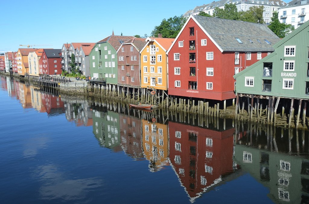 multi-houses-norway.jpg