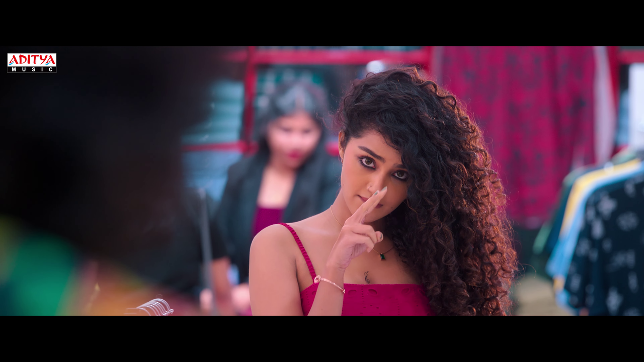 vlcsnap-2024-04-16-19h51m57s892