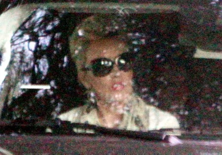 4-9-12-Arriving-at-Chateau-Marmont-Hotel