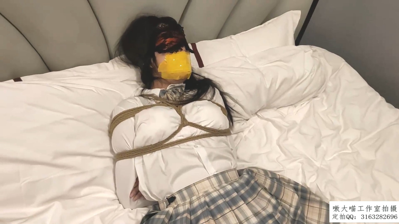 嗷大喵 二次元少女JK系列 02.mp4_20210524_185228.765