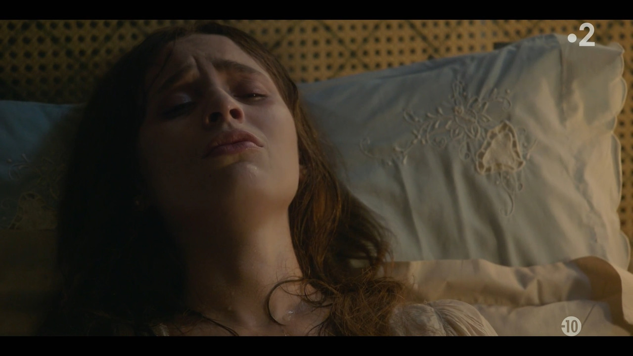 2021-12-13_21_05_Fr2_Emma-Bovary.mp4_snapshot_01.44.07.816