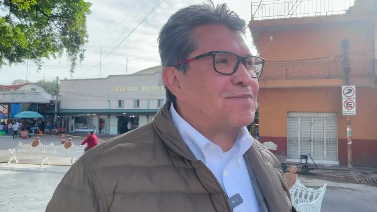 'Sheinbaum mostrará cómo gobernar, pero no superará a López Obrador': afirma Monreal