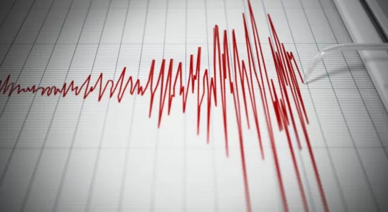 Heboh! Gempa Dangkal Magnitudo 5,3 Guncang Pulau Seram Maluku