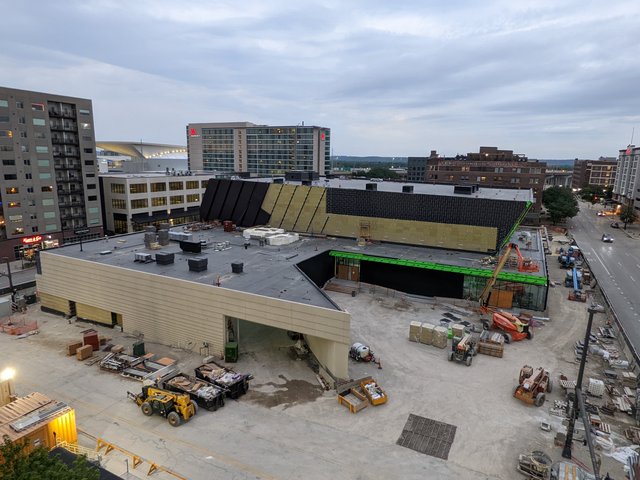 PXL_20220727_012008236