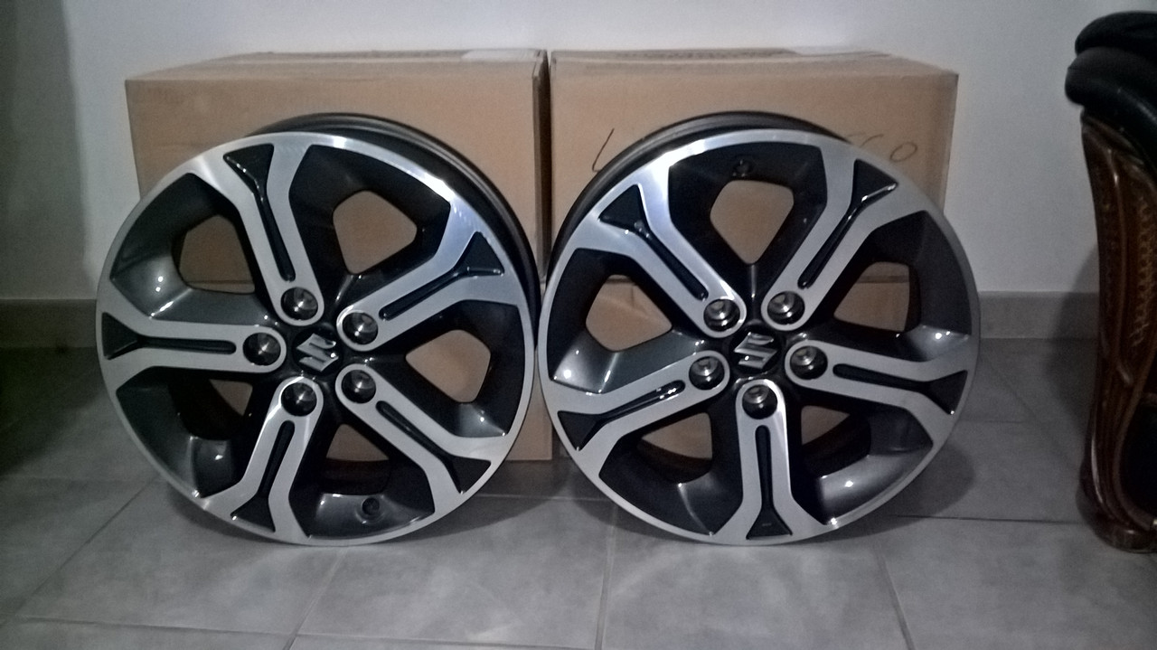 02 - Cerchi in lega da 17” bicolor 17 x 6 J 12J