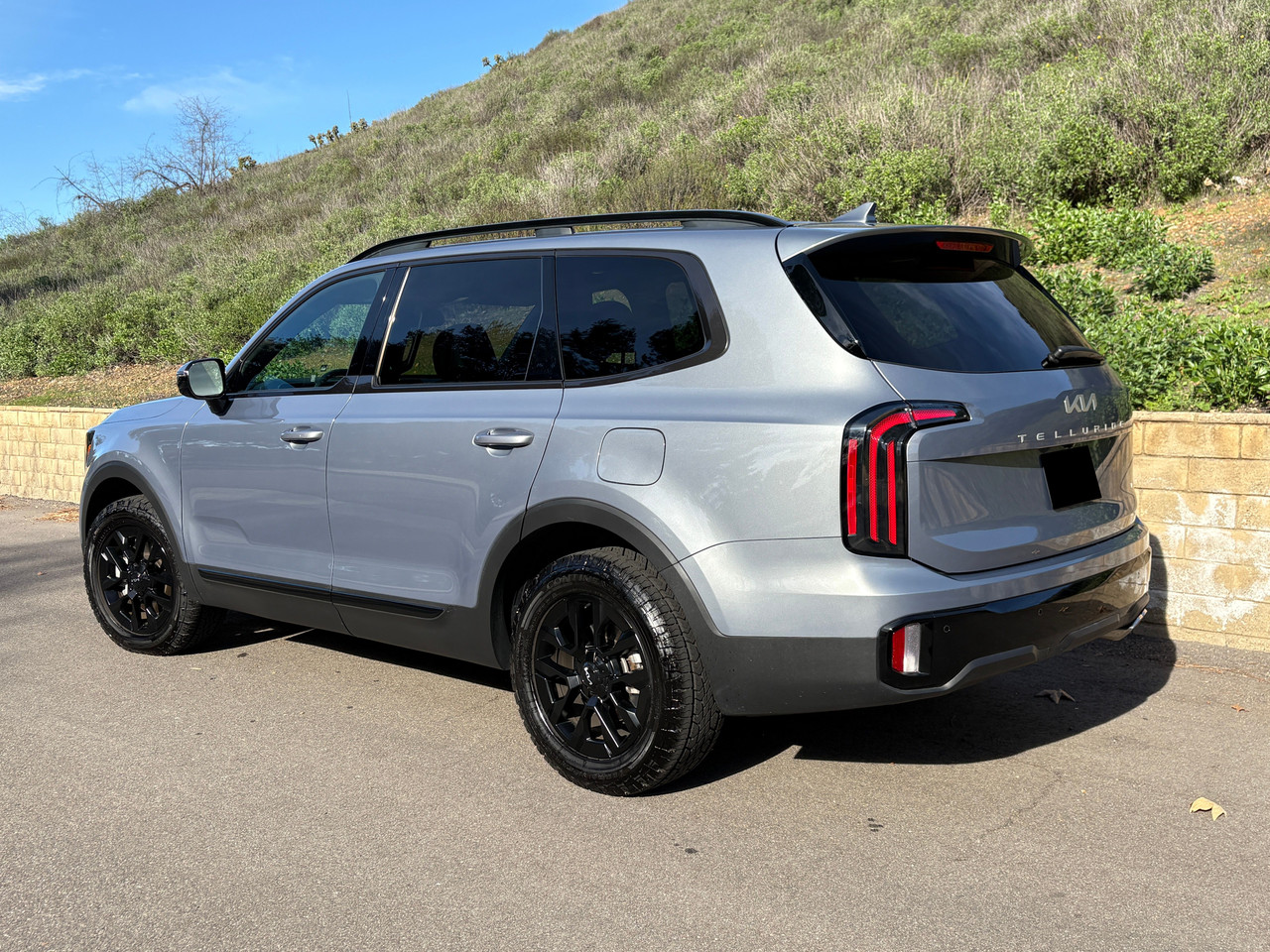 Vehicle thumbnail 6