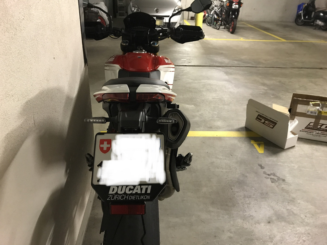 269243E7-ABD0-4378-B730-BD0182AB910B