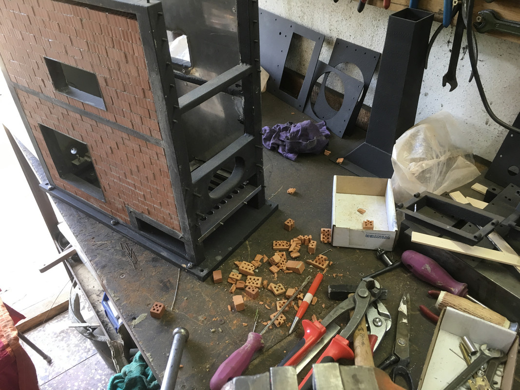 16516C7F-717F-4BF4-B30D-B322B51A037F