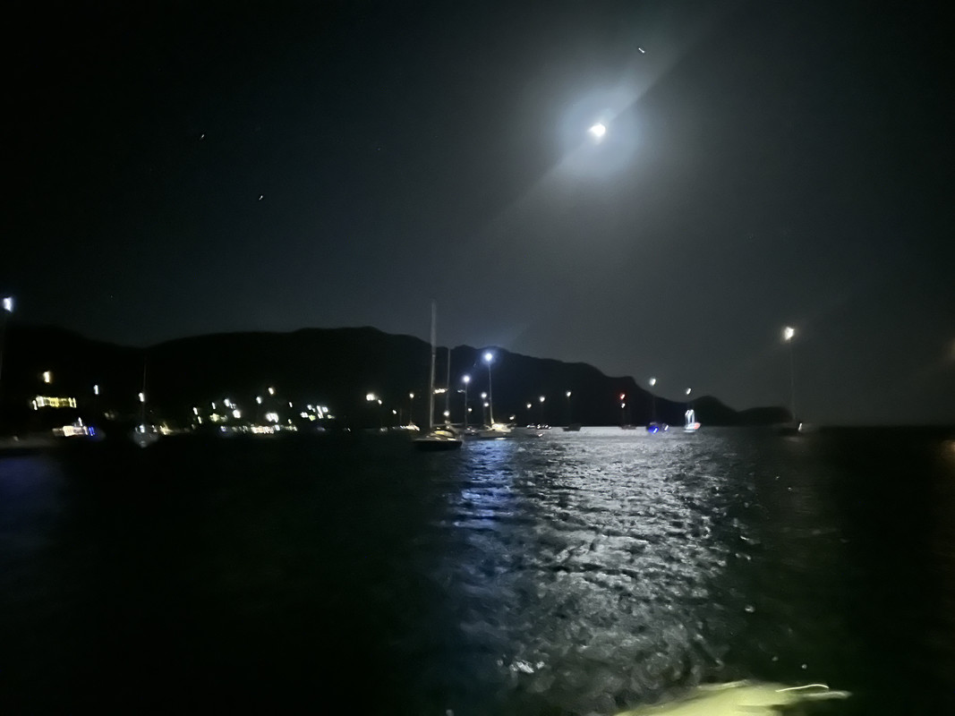 63AF64B1-9D28-49B0-82BA-2C0E9ABC50B9