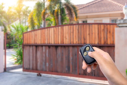 automatic gate installation