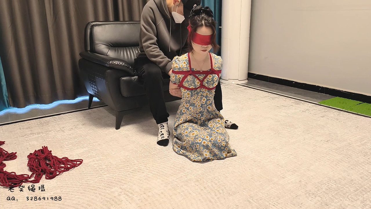 老癸原创 绑调肉丝长裙姐妹花.mp4_20240226_134636.440