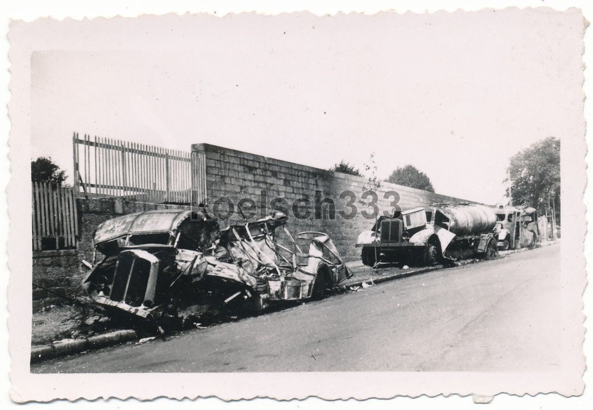 Foto Belgien LKW Wracks vernichtete französische