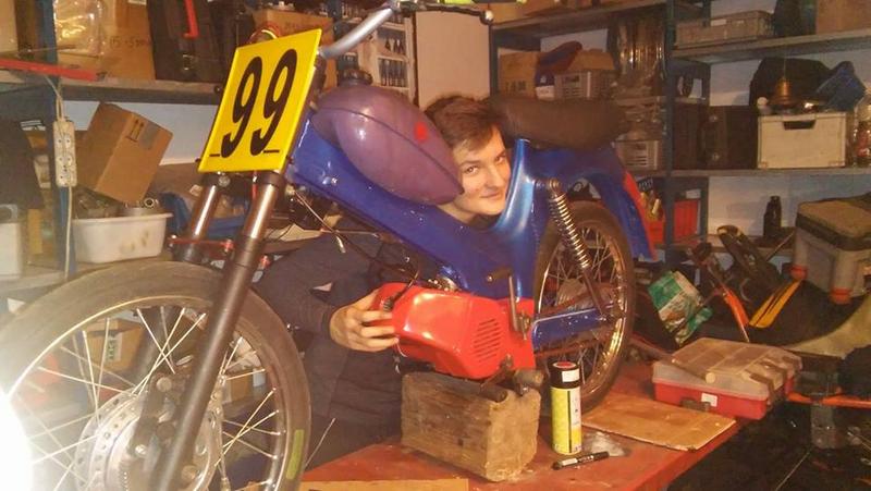 papa štrumf i pilot Mihael