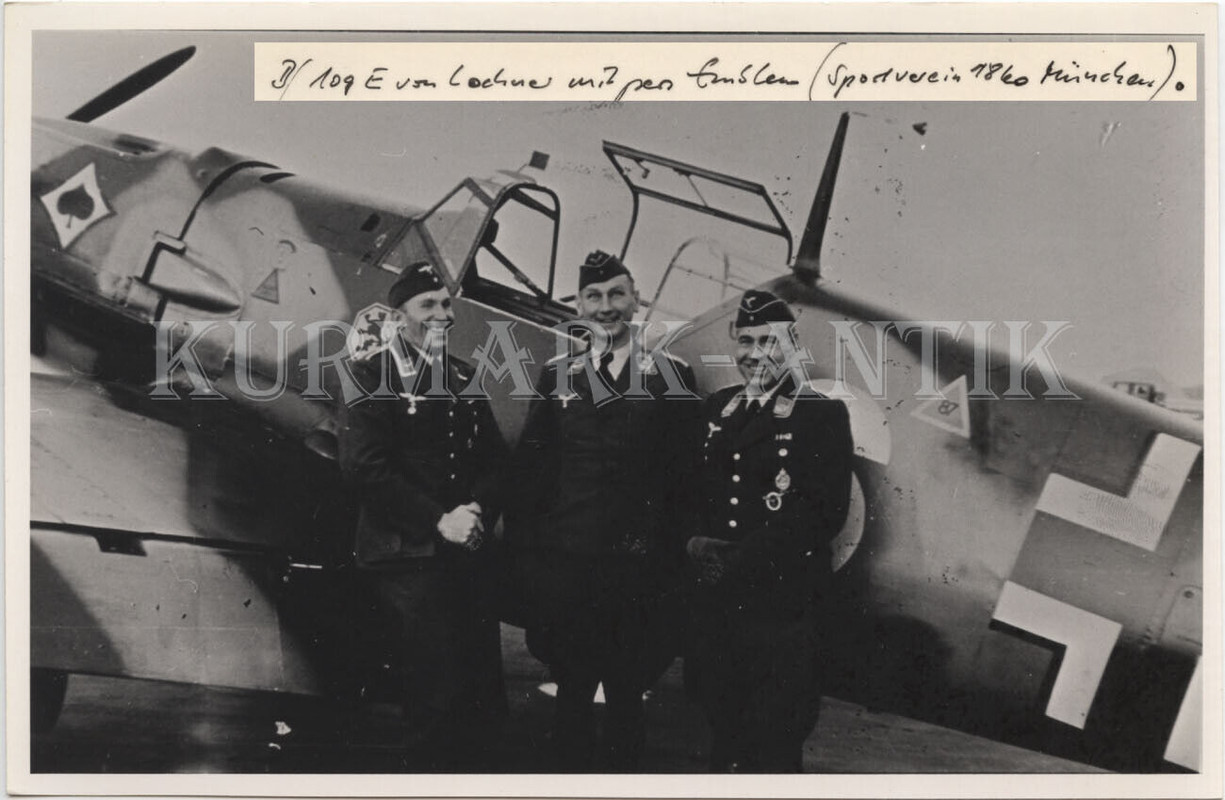 S755 Foto Wehrmacht Archiv Repro Luftwaffe Flugzeug Me109 Emblem Bayern 1860 Fuß