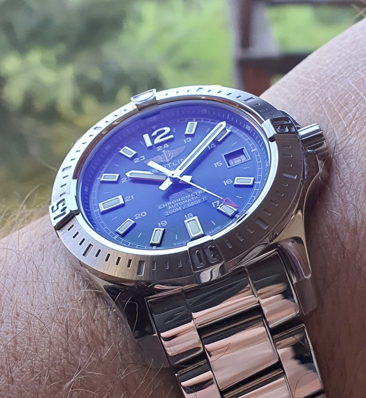 CC9BB57B-6AA3-4809-BC43-7D87BD86648E