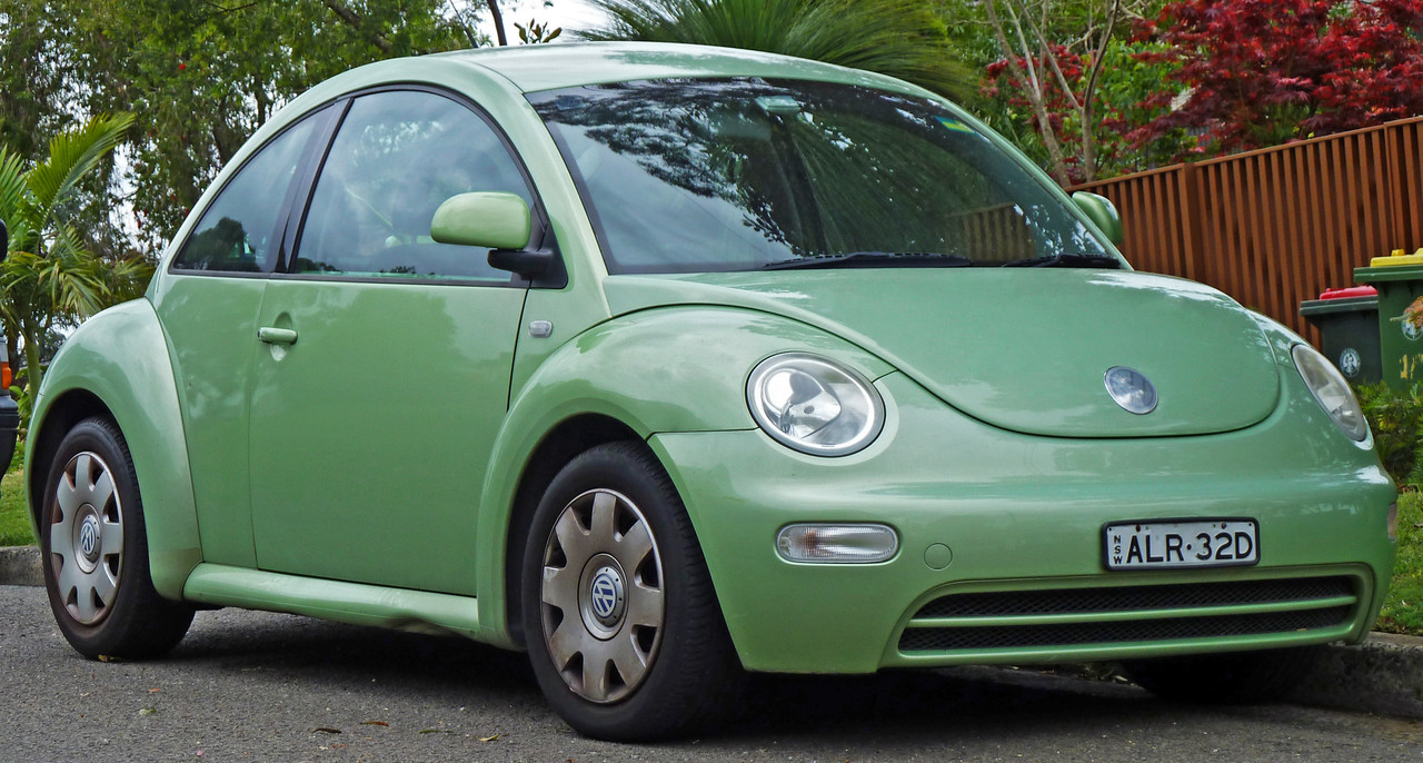 2002 Volkswagen New Beetle (9C MY02 5) 2 0 coupe (2010 10 01) 01