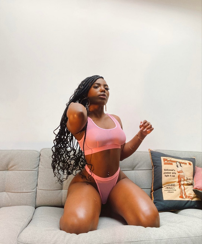 melaxgoddess posts 2021-05-13 15.51 CO1J-taMBJU_1_1 185090165_2965092737081394_3116597327115196533_n