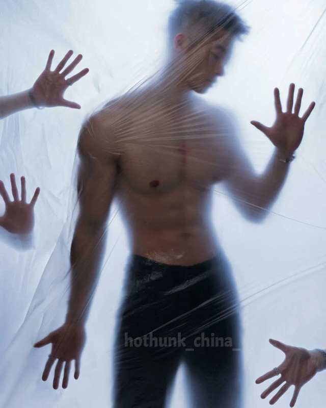 Photo by Chinese hunks 全球華男 on July 13, 2023. (1)