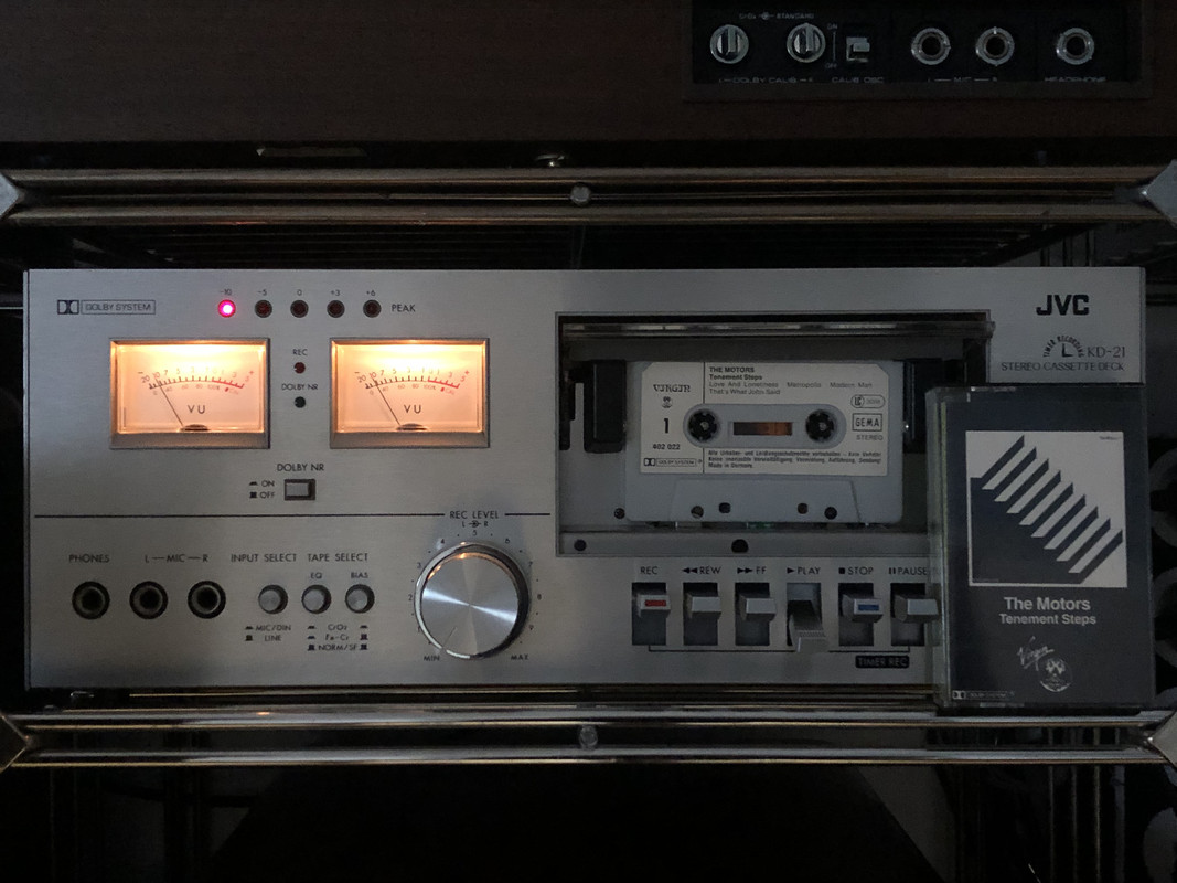 52B2C9C2-F7EA-4C1B-9C02-551F18548C6F