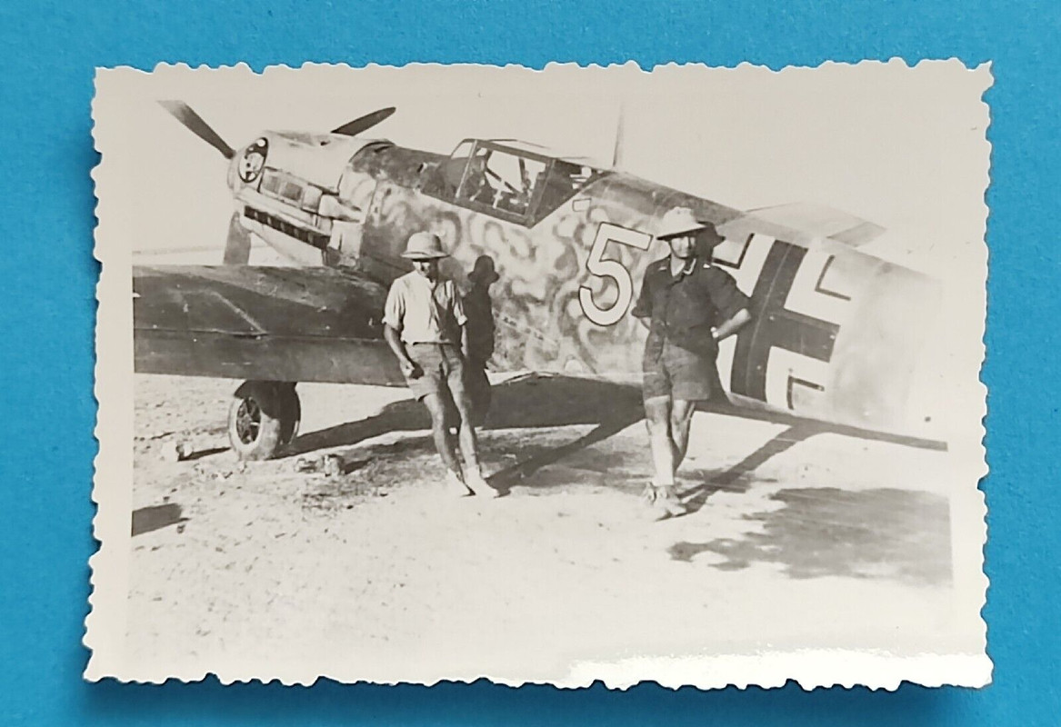 Foto- -Messerschmitt Bf 109-,Luftwaffe,Südfront, Tarnanstrich 2WK