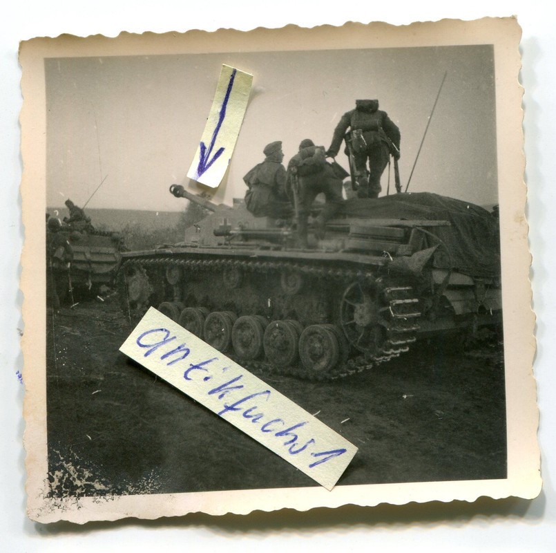 Panzer-Sturmgeschütz mit Bilanz-Ringe beim Front