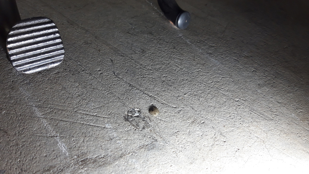 5F152C73-C3A5-435F-9778-37D46BEA1E93