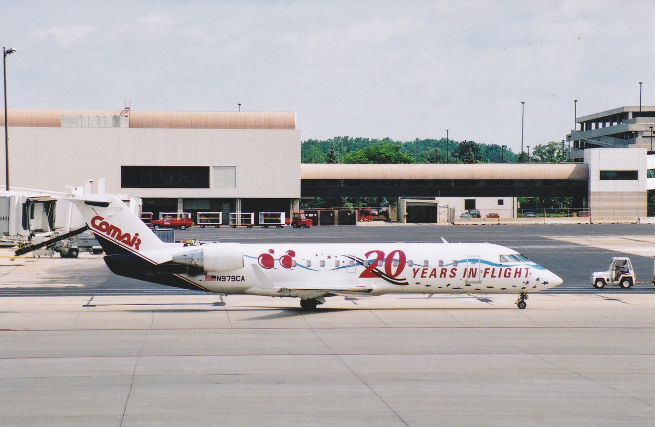 CVG Cincinnati N979CA 2000 (7)