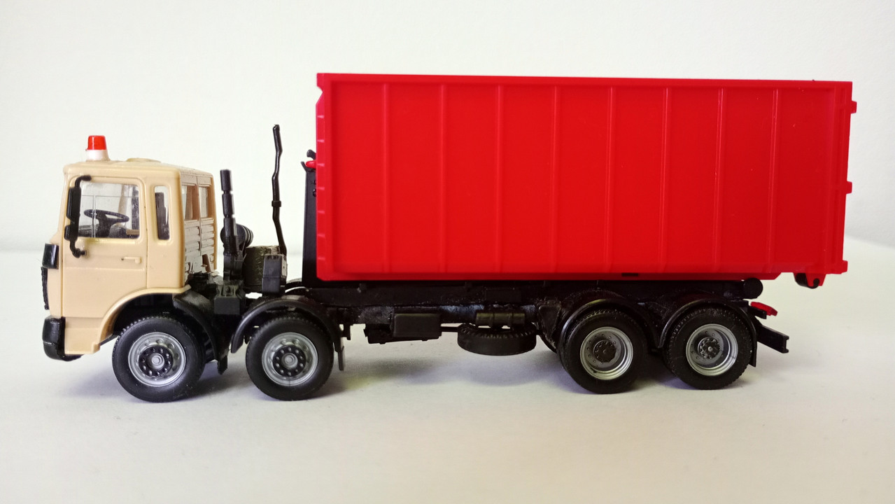 Mach (3453)