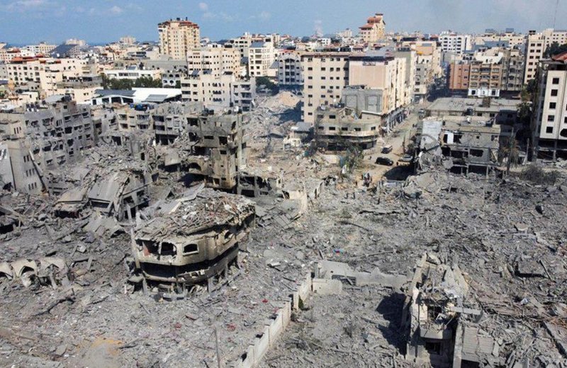 crímenes - Genocidio ante ojos del mundo: Israel ha asesinado en Gaza 13.000 palestinos, 5500 son niños Gaza-atacada