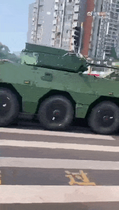 https://i.postimg.cc/kXtGD9yB/ezgif-7eaa53665a96499e.gif