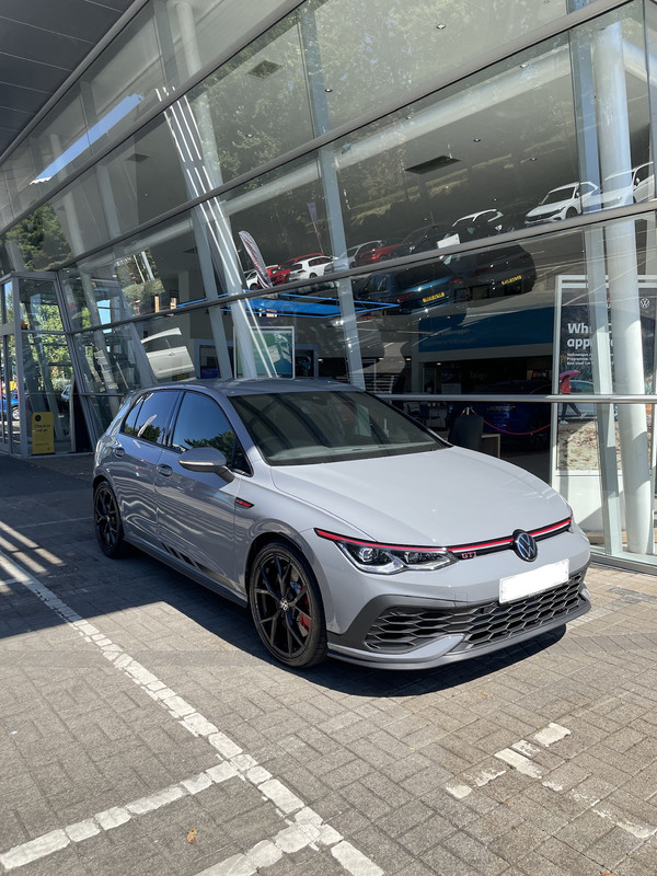 E5F1BD05-FE3B-42D5-8142-0448D63B3CAF