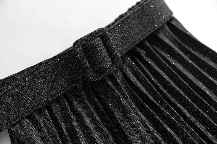 2080739710_w640_h640_2080739710