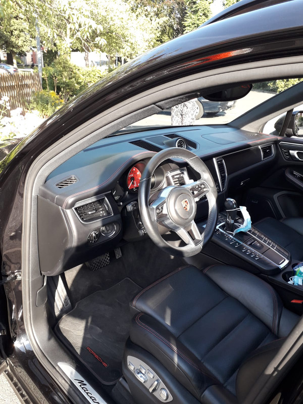 F2A0DEF4-0103-442E-8AF8-09928512757B