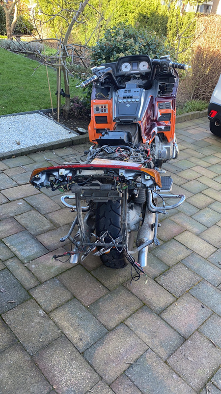 AE5D22D6-7AD7-4E68-9D1F-8AEC45898FBF