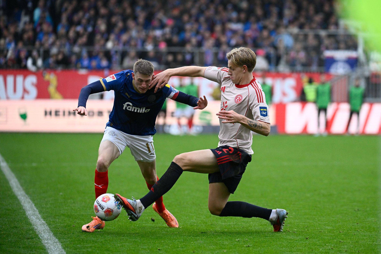 Fortuna Dusseldorf vs Holstein Kiel, 23h30 ngày 10/04