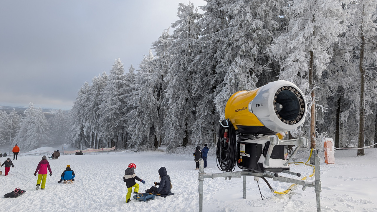 PXL_20250112_095337630.MP