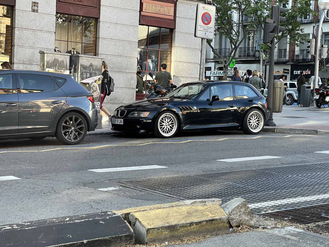 04-B2-AA6-B-7-C9-E-42-F8-BE4-F-A5-B0-B43-A8-F12.jpg