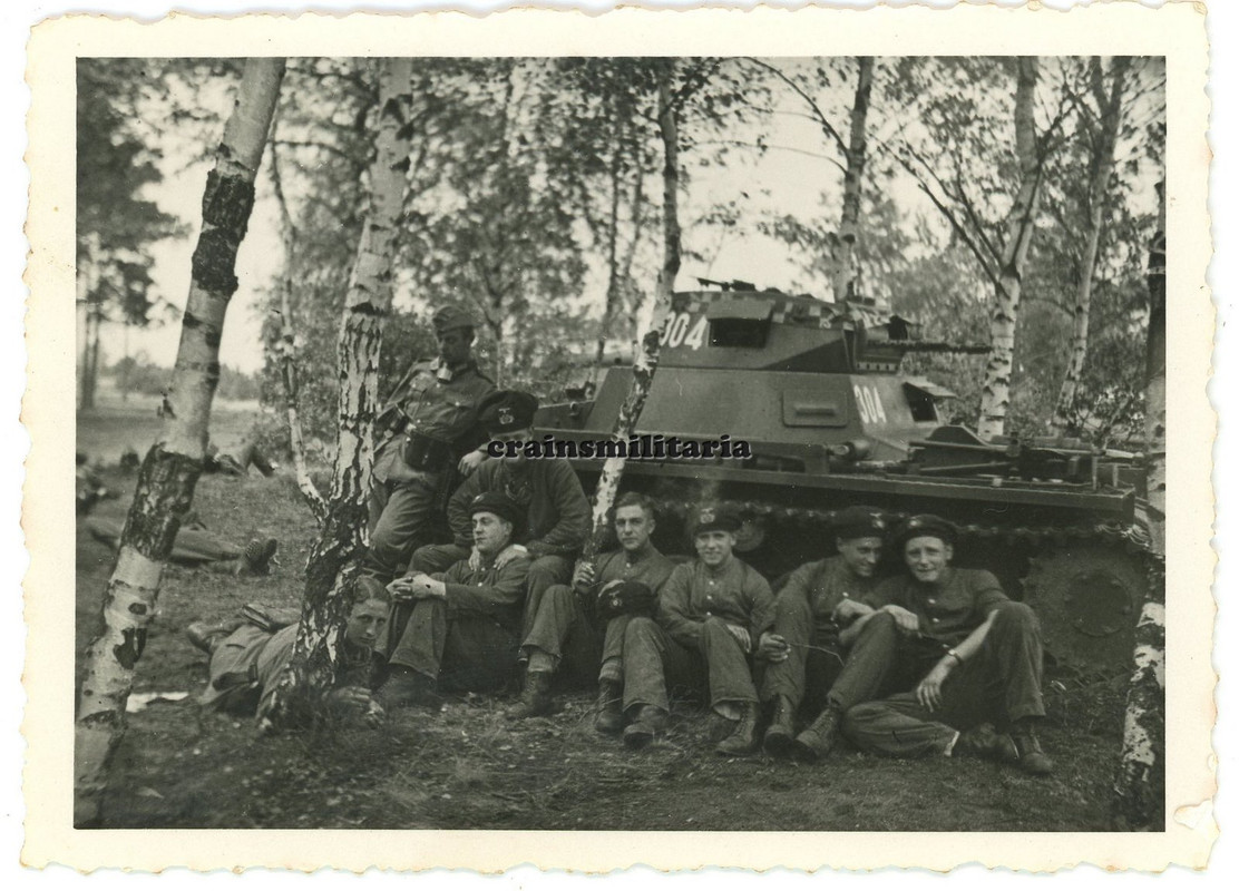 Orig. Foto Panzer II Tank Pz.Rgt.2 in EISENACH Thüringen Panzermann Panzermütze
