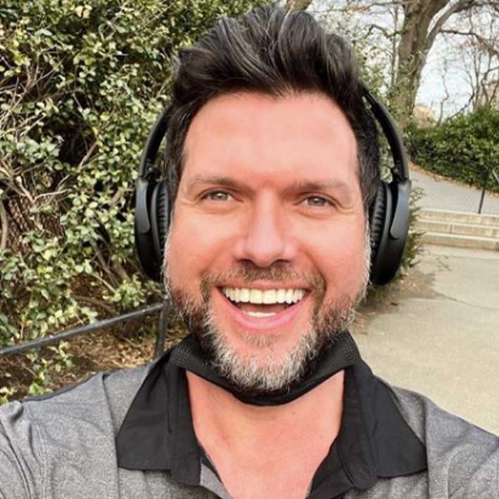 Mauricio Martínez va a la Fiscalía de la CDMX, tras revelar acoso de Toño Berumen