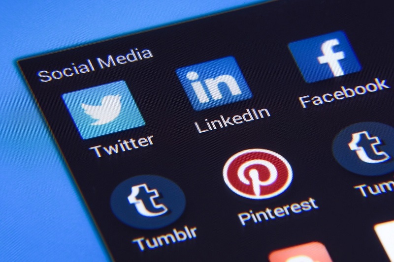 Small Business Social Media Design 