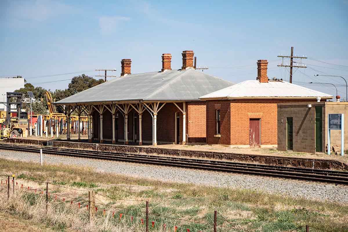 Bomen station