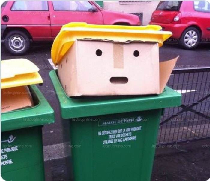 [Image: Trump-box.jpg]