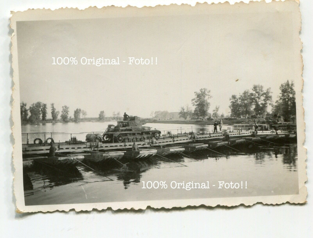 Foto Russland deutscher Panzer 4 Vormarsch Pionierbrücke