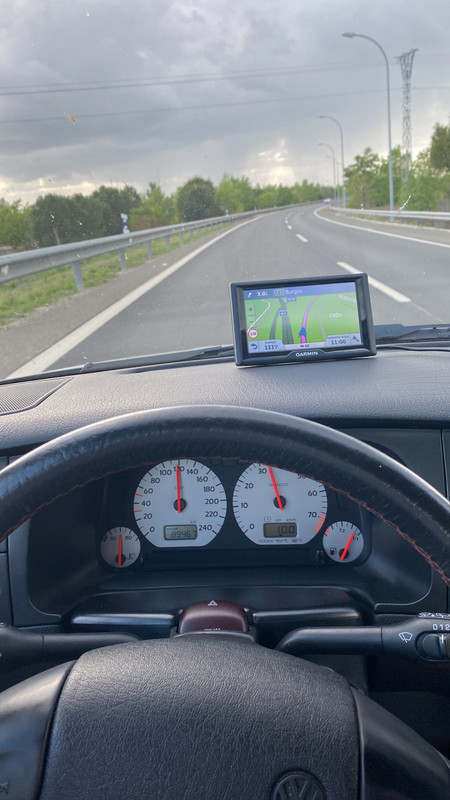 7FD4B85A-3690-4F47-A7F9-61455E053BA6