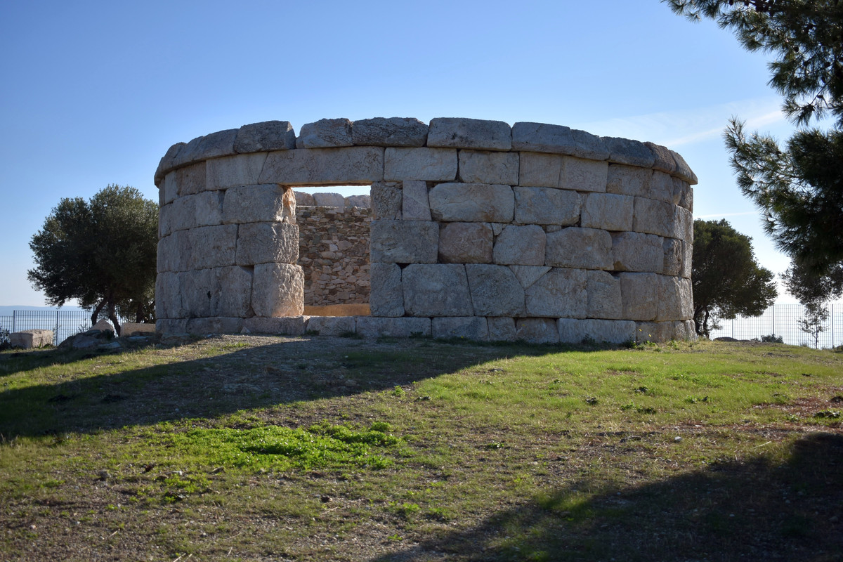 Ταφικό Μνημείο (3)