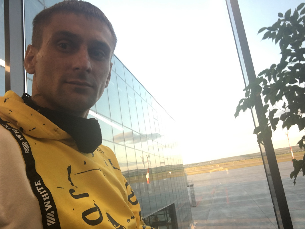 413A5872-E2D9-4BB2-8560-A3753B36F65E