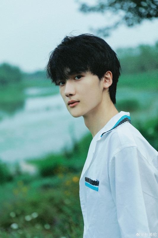 0060OJ29ly1hroyacfq36j33gg56ox6z